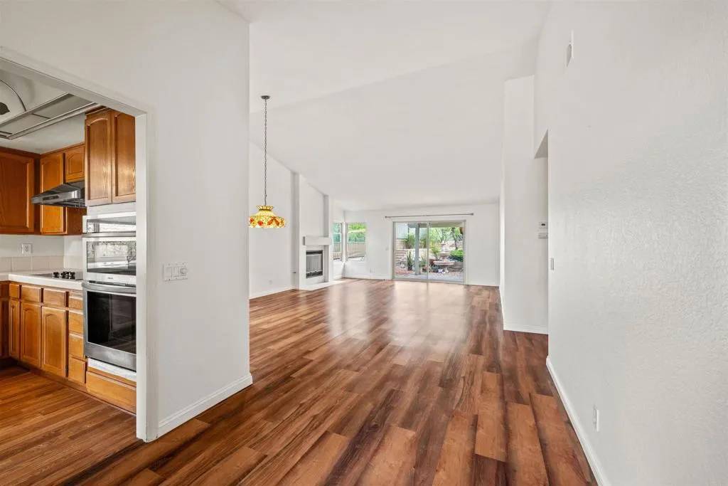 Vista, CA 92081,2652 Coronado Place