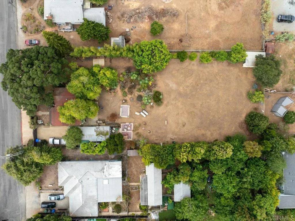 Carlsbad, CA 92008,334 Date Avenue