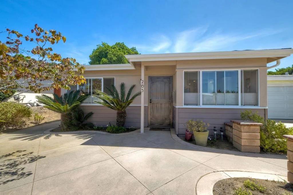 Encinitas, CA 92024,265 Fraxinella St