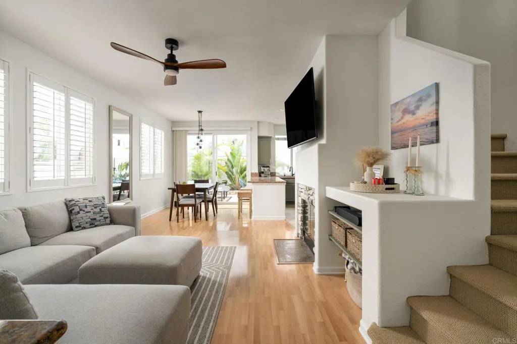 Encinitas, CA 92024,382 Carmel Creeper Pl