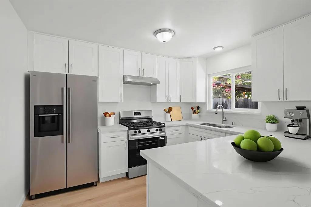 San Diego, CA 92111,6518 Tanglewood Road