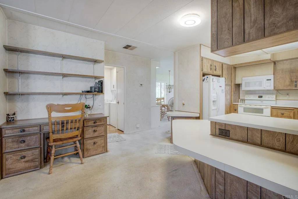 Valley Center, CA 92082,18218 Paradise Mountain #115