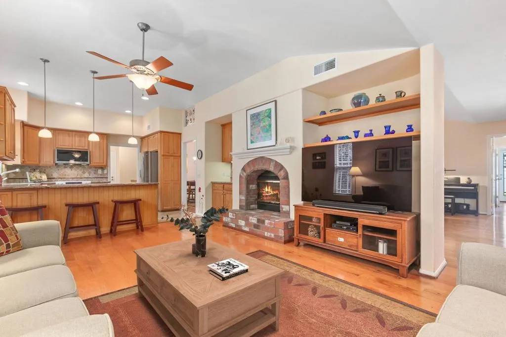 San Marcos, CA 92078,1911 La Subida Way