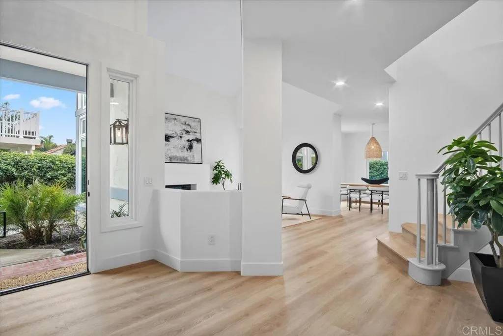 Carlsbad, CA 92008,4735 Bryce Circle