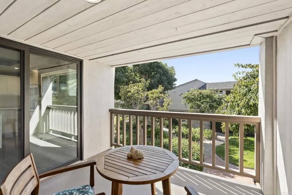 Solana Beach, CA 92075,585 S Sierra Avenue #27