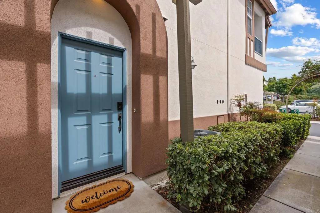 Encinitas, CA 92024,390 Carmel Creeper Place