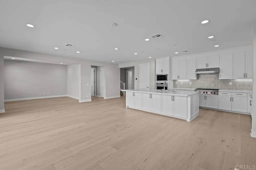 San Marcos, CA 92069,982 Woodhaven