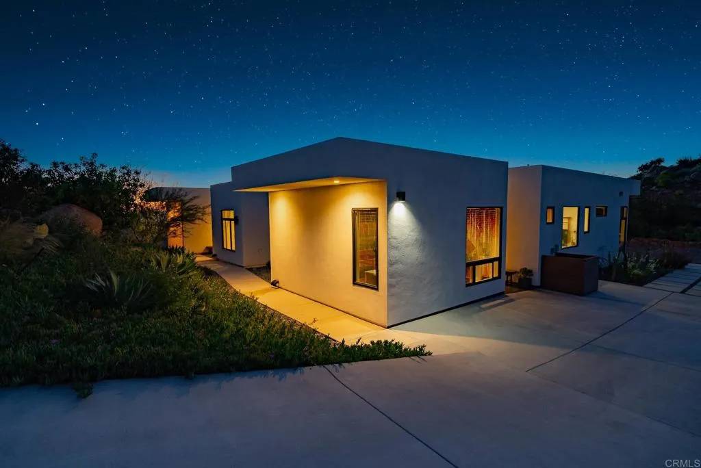 Ramona, CA 92065,403 Black Canyon Place