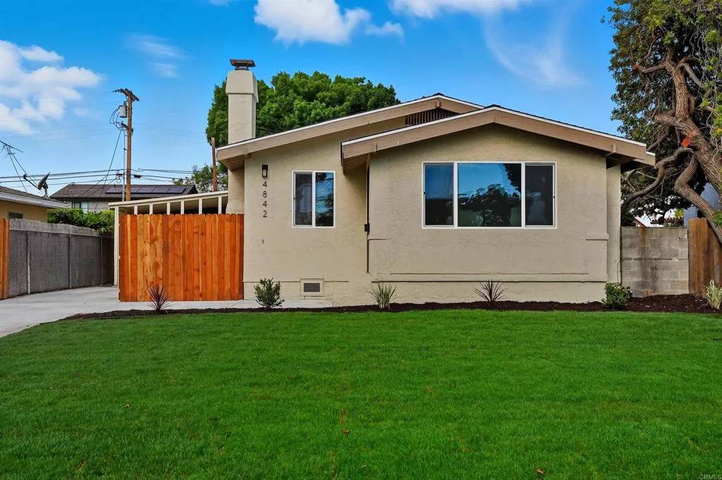 San Diego, CA 92116,4842 Hawley Blvd