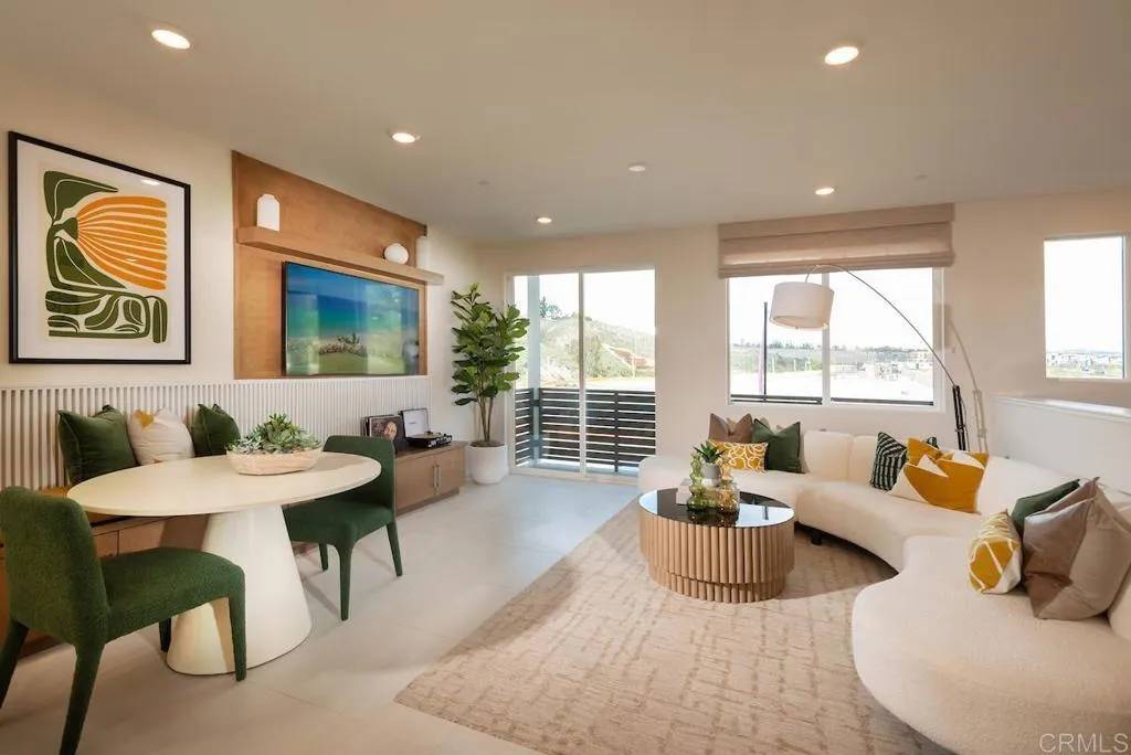 San Diego, CA 92126,14341 Montano Way