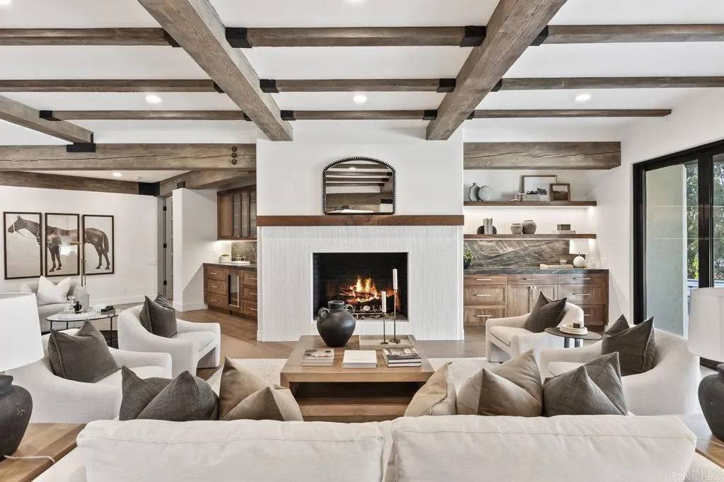 Rancho Santa Fe, CA 92067,6449 Las Colinas