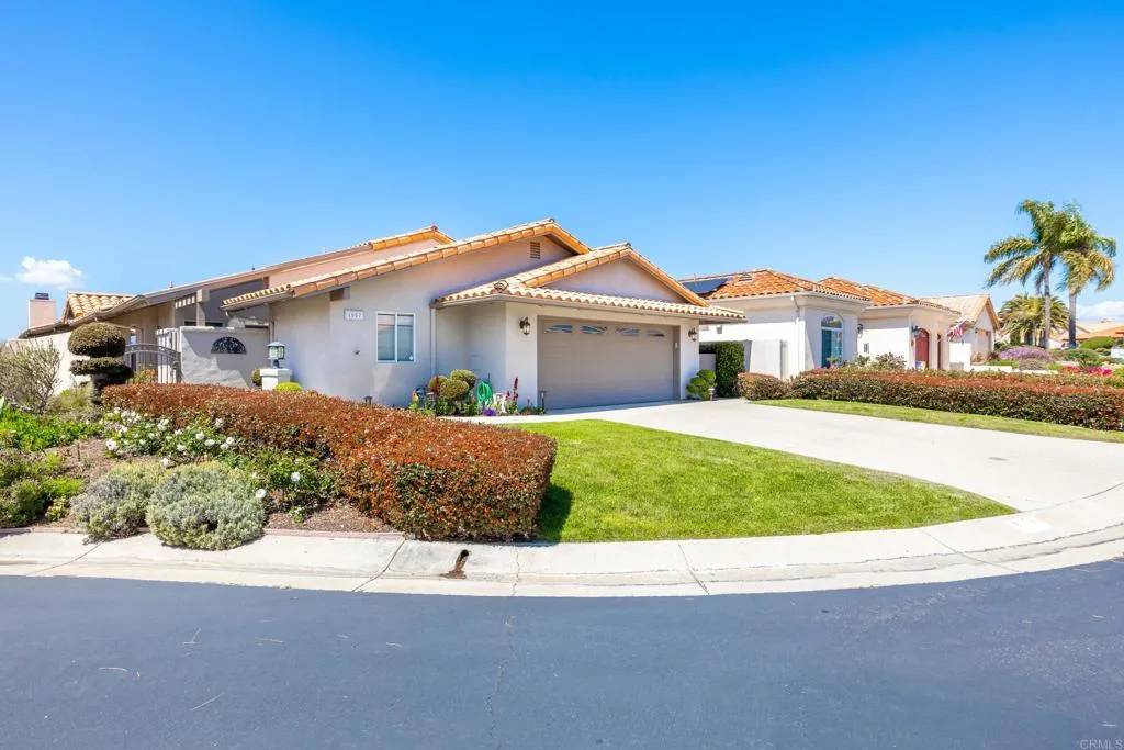 Fallbrook, CA 92028,1057 RIDGE HEIGHTS