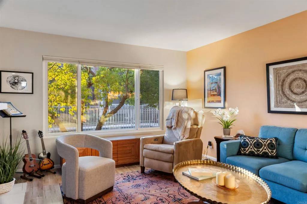 Carlsbad, CA 92008,2525 Jefferson Street #E