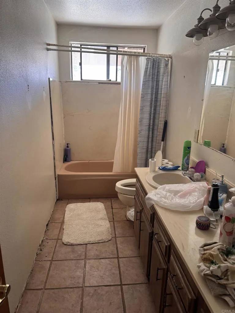 Ramona, CA 92065,24839 Abalar Way