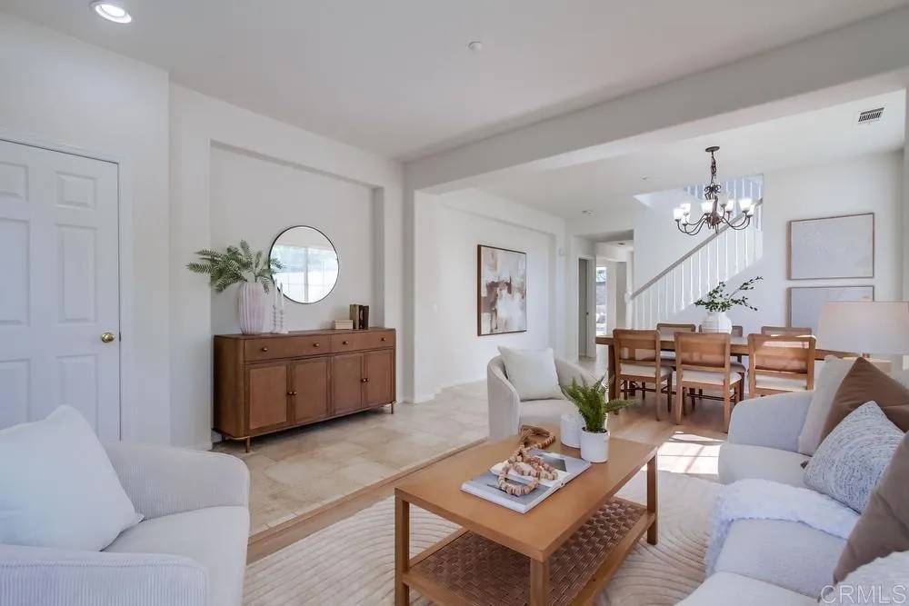 Vista, CA 92084,907 Westport Lane