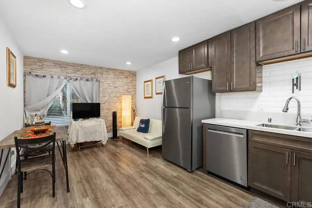 San Diego, CA 92104,3776 Alabama Street #116