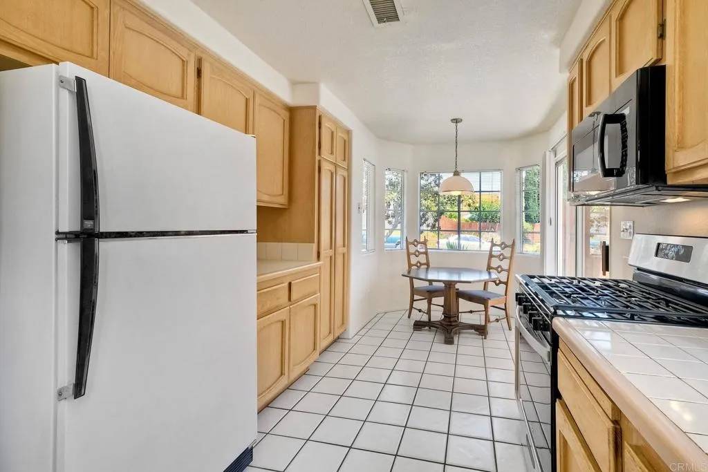 Oceanside, CA 92056,2187 Castilla Way