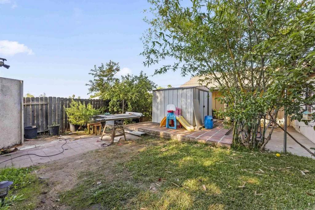 Escondido, CA 92027,1427 Kingston Drive