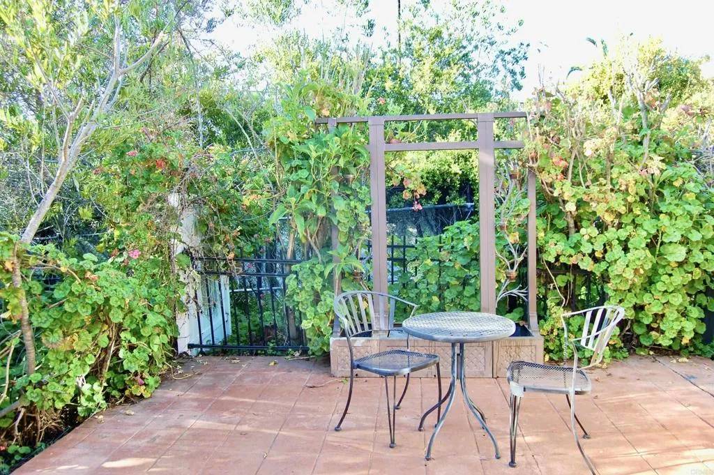 Vista, CA 92081,736 Mar Vista Drive