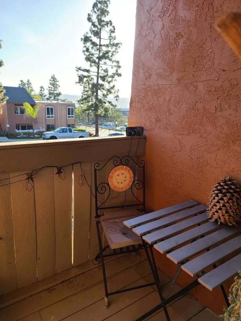 San Diego, CA 92120,7737 SW Margerum #202