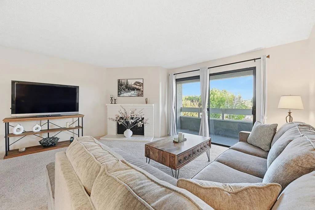 Escondido, CA 92025,1040 E Washington Avenue #37