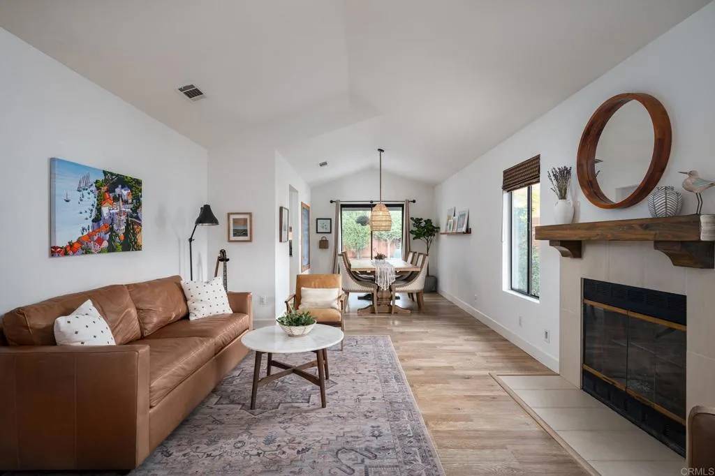 Carlsbad, CA 92009,6732 Antilope St