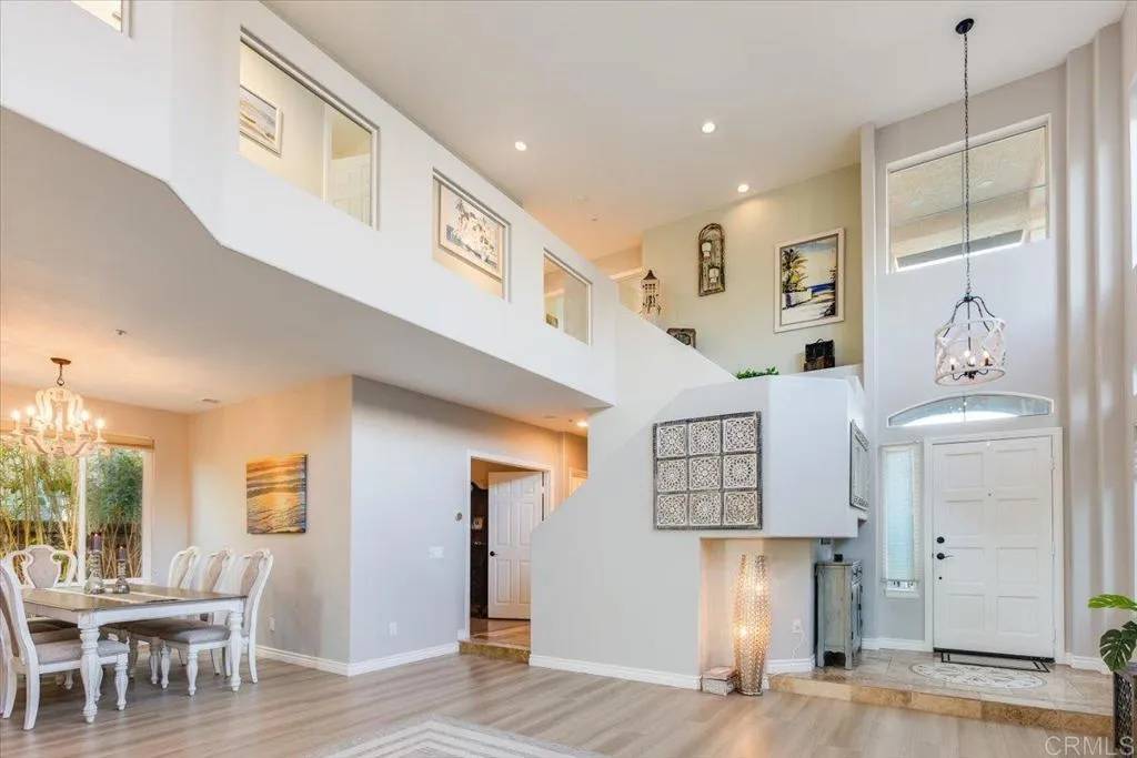 Escondido, CA 92026,2451 Country View