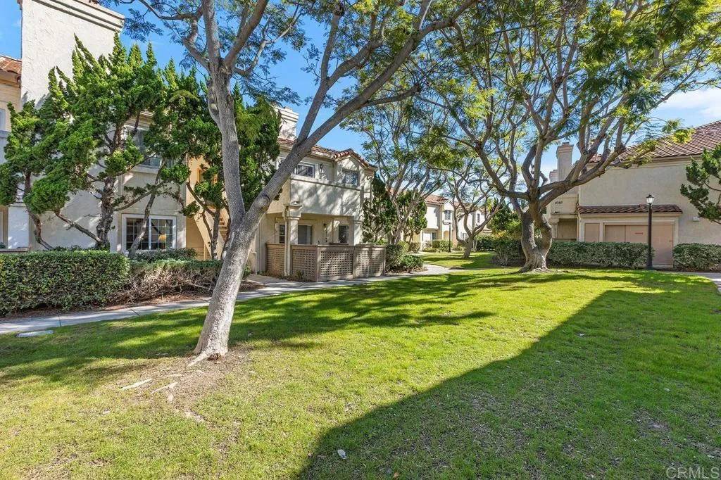 Vista, CA 92081,1050 La Tortuga Drive #5