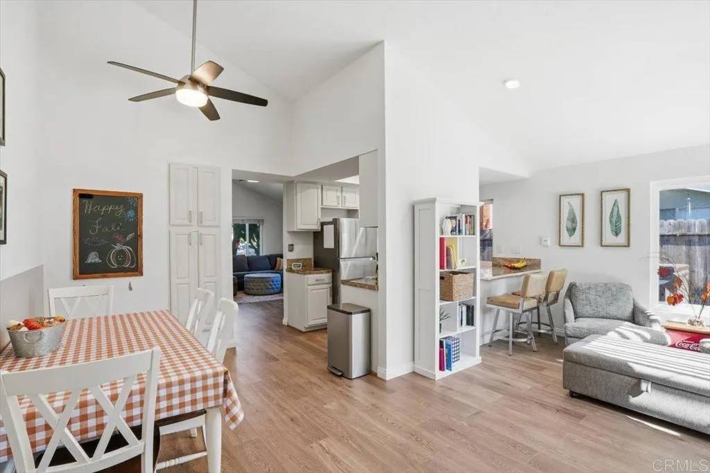 Oceanside, CA 92057,4569 Calle Del Palo