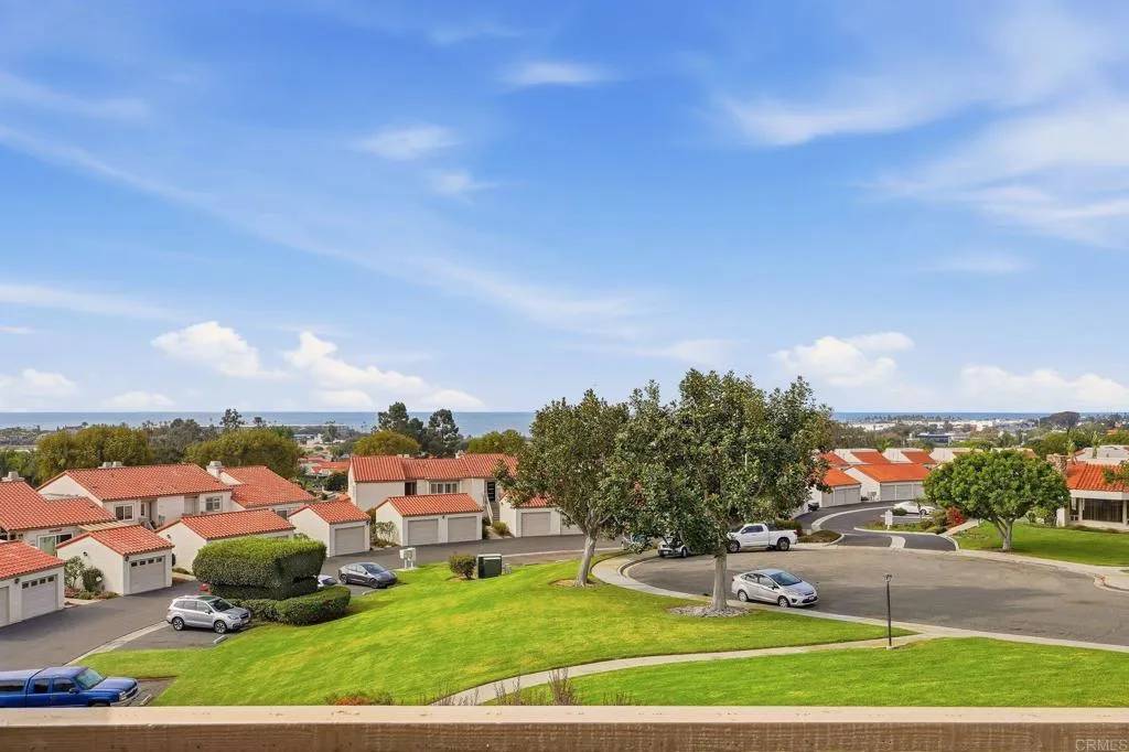 Carlsbad, CA 92011,909 Caminito Madrigal #B