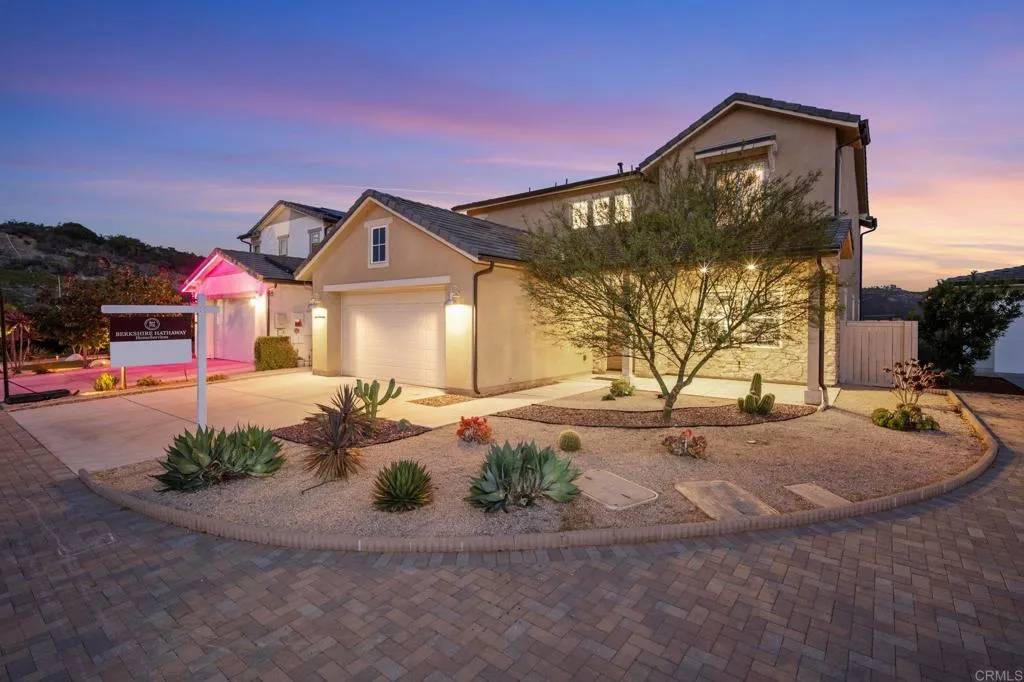 Escondido, CA 92029,2964 Hayloft Place