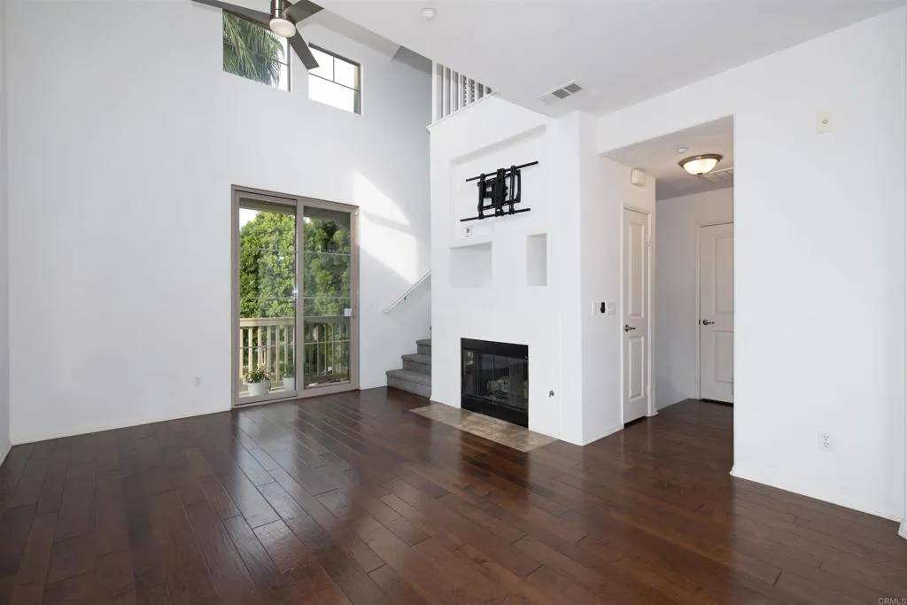 Chula Vista, CA 91913,1811 Lime Ct #9