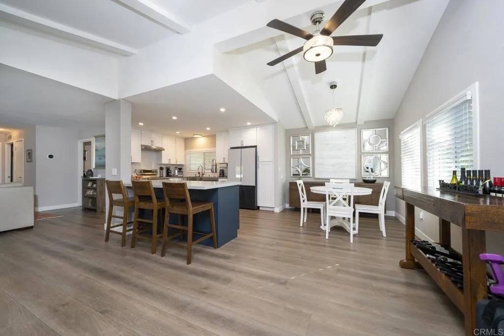 Escondido, CA 92026,8975 Lawrence Welk Dr #314