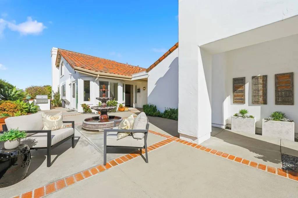 Oceanside, CA 92056,4982 Corinthia Way