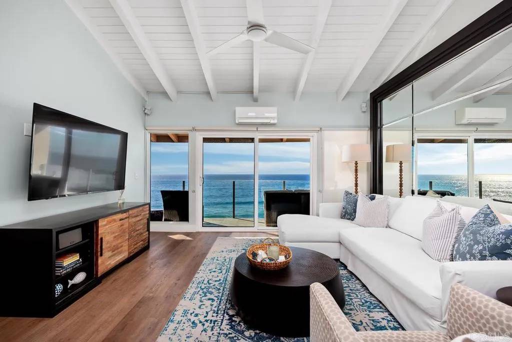 Solana Beach, CA 92075,435 S Sierra #318