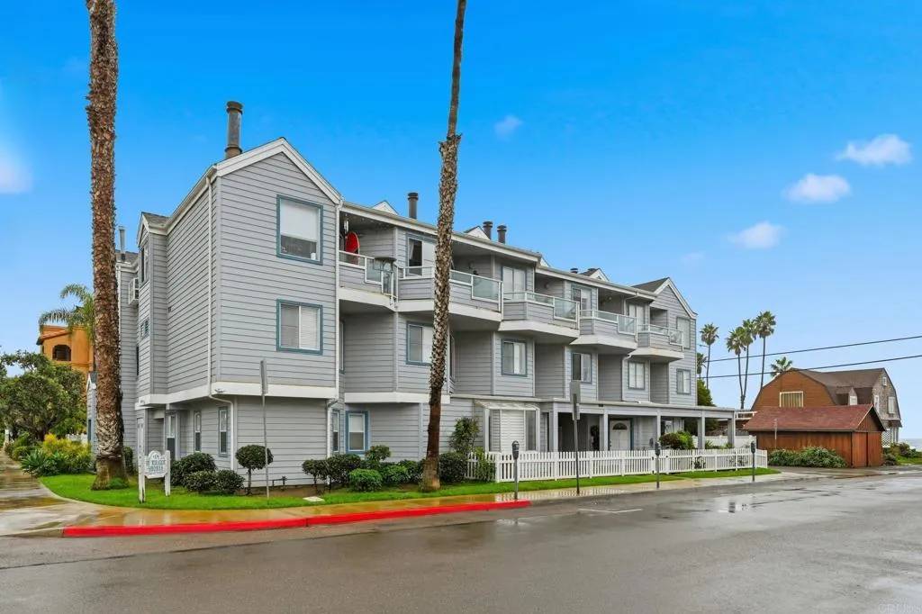 Oceanside, CA 92054,605 S Myers Street #1