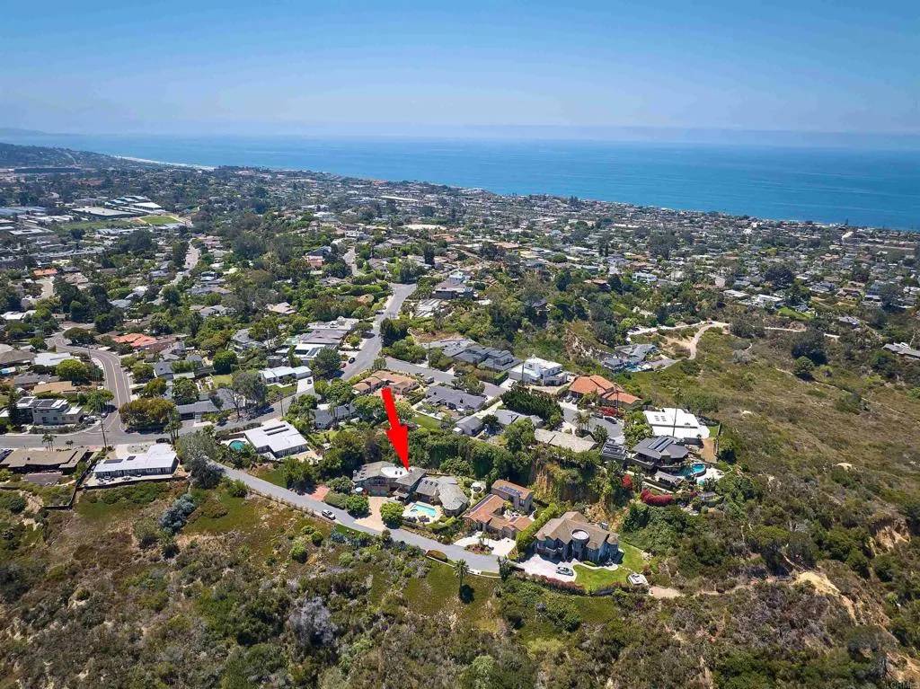 Solana Beach, CA 92075,622 Canyon Dr