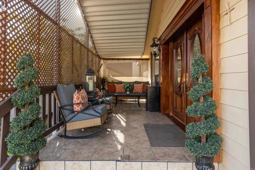 Escondido, CA 92027,2550 E Valley East #44