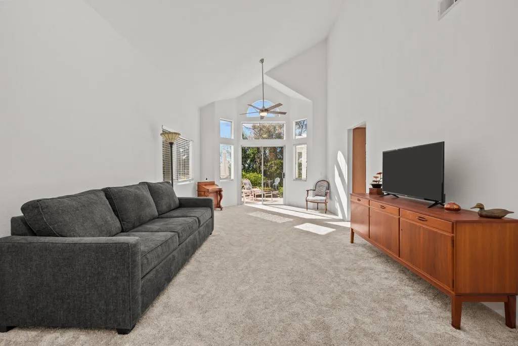 Vista, CA 92081,1409 Genoa Drive