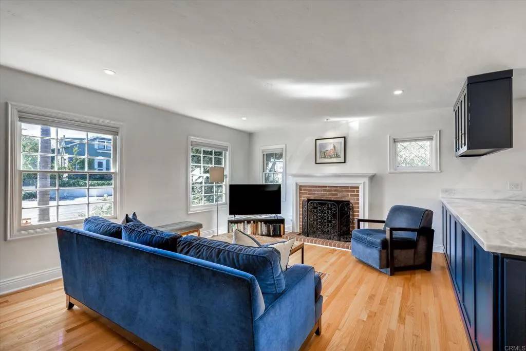 Mission Hills (san Diego), CA 92103,1818 Sunset Blvd