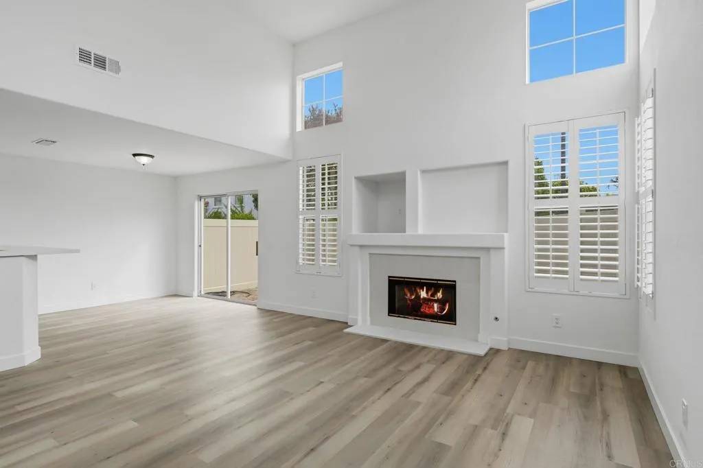 Oceanside, CA 92057,4620 Los Alamos Way #D