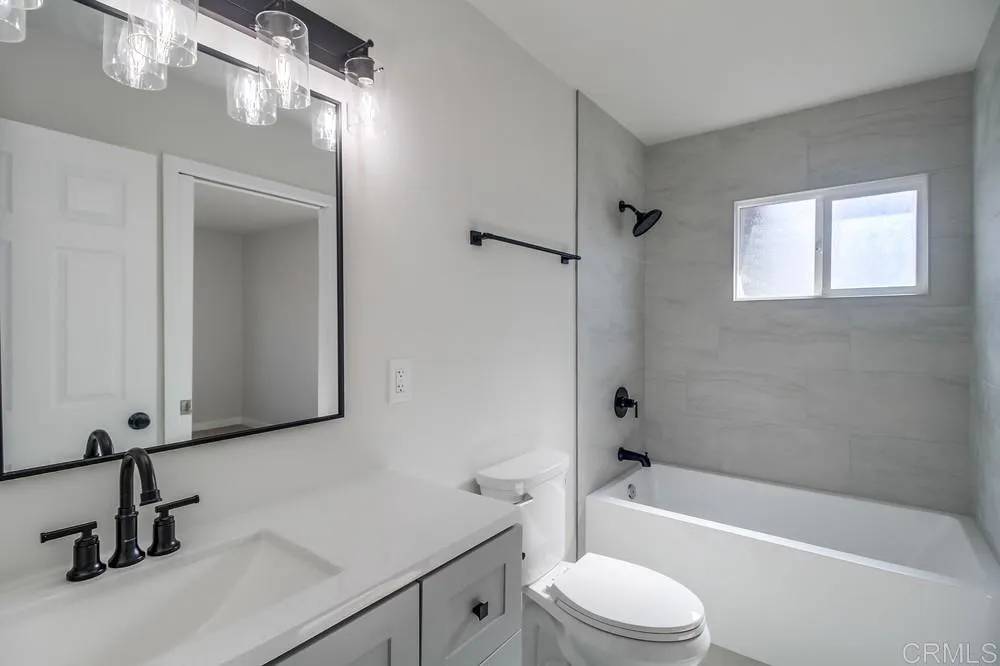 San Diego, CA 92113,3845 Ocean View Boulevard