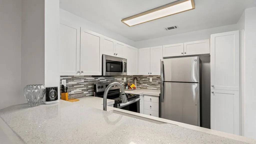 Hemet, CA 92545,1074 Merrill Circle