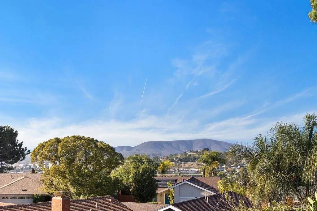 San Marcos, CA 92069,320 Calle Adela