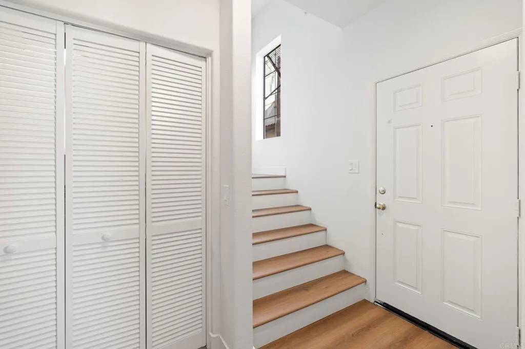 Carlsbad, CA 92009,3114 Via Puerta