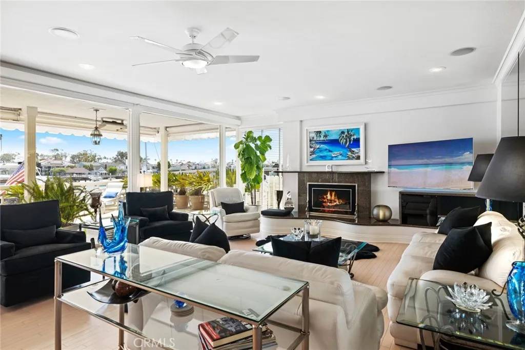 Corona Del Mar, CA 92625,1201 Bayside Drive #101