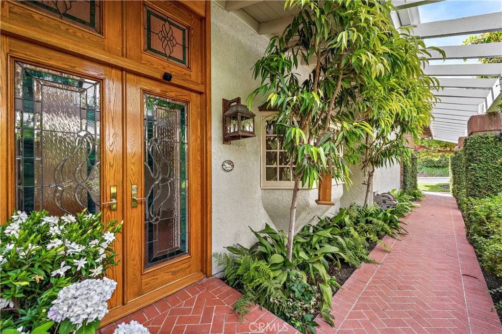 Corona Del Mar, CA 92625,17 Skysail Drive