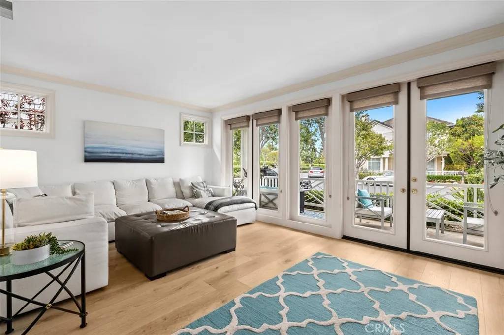 Newport Beach, CA 92660,21 Edgewood Drive