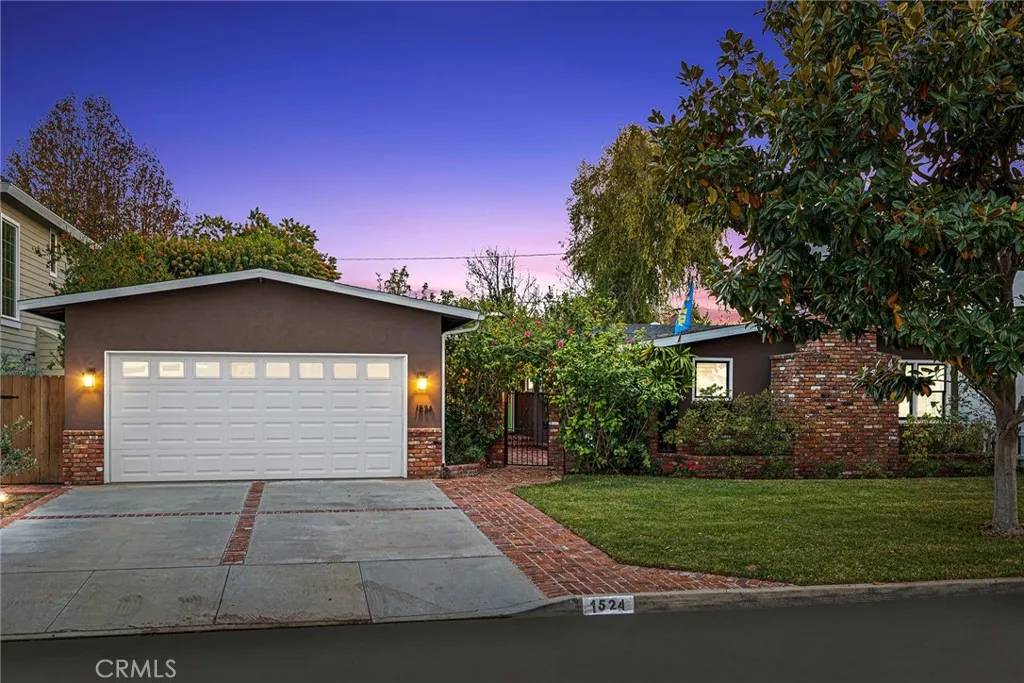 Newport Beach, CA 92660,1524 Sylvia Lane