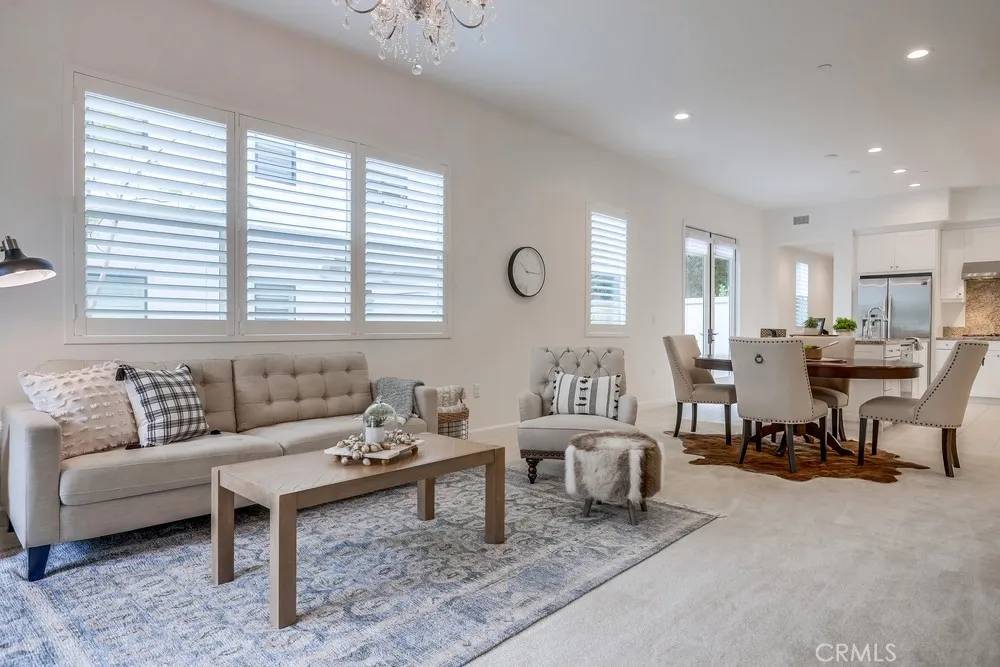 Irvine, CA 92618,184 Follyhatch